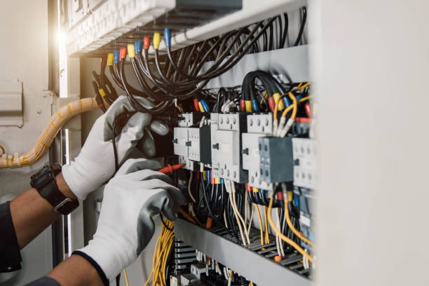 Best Licensed Electrician  in Westmont, IL